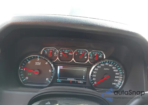 2017 Chevrolet Suburban Lt z USA, uszkodzony, nr VIN 1GNSKHKC3HR115439